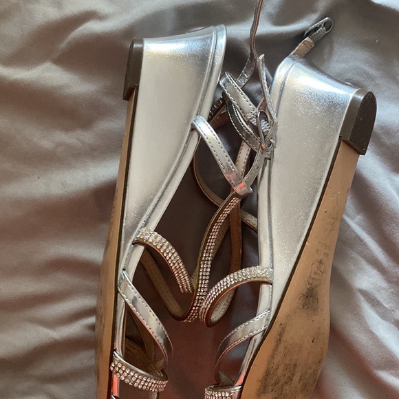 Silver sandals - Picture 11 of 11